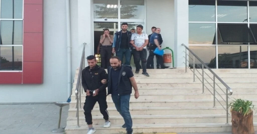 Motosiklet Hırsızları Suçüstü Yakalandı