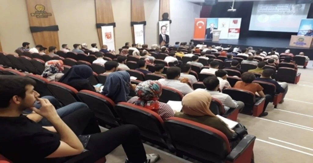 Mttbden Mursi Konferansı