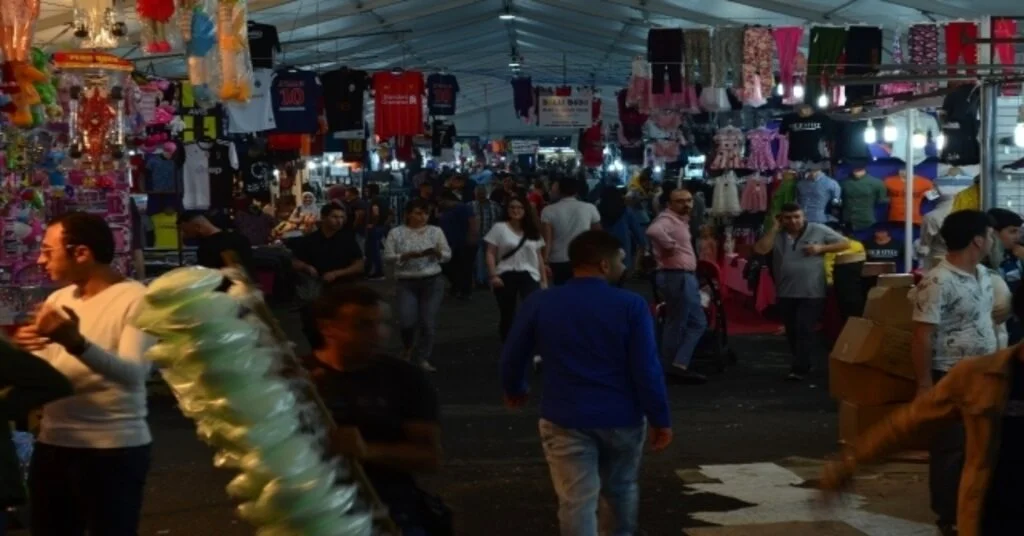 O Mağazalar En Yoğun Günlerini Yaşıyor