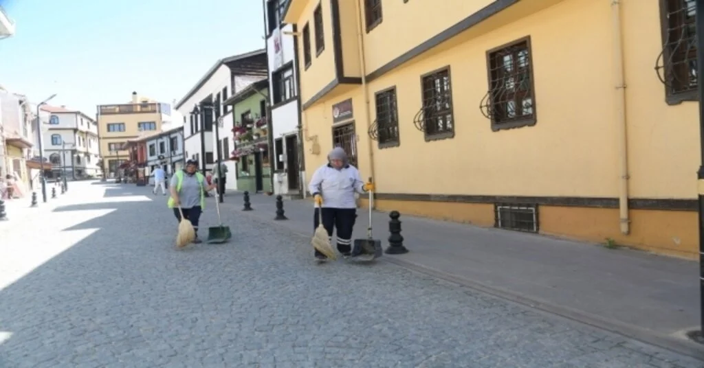 Odunpazarı Bayrama Hazır