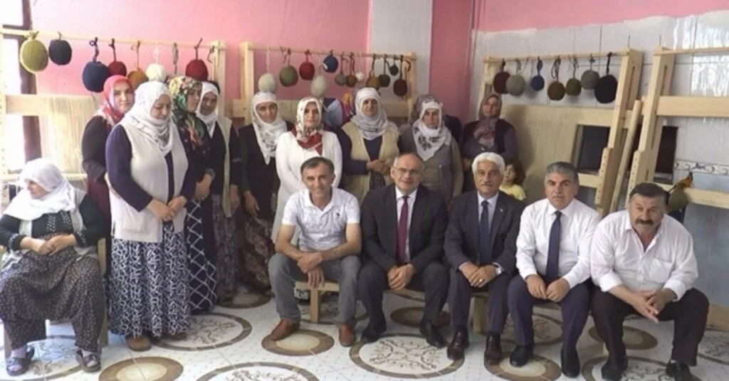(Özel) Orta Asyanın 5 Bin Yıllık Halı Kültürü Kayseride Yaşatılacak