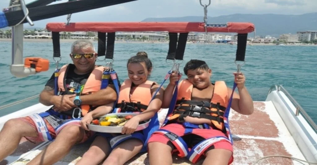 Paraşütte Midye Keyfi
