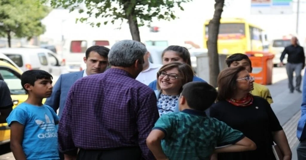 Şahinden Yıkıcı Ailesine Jet Çözüm