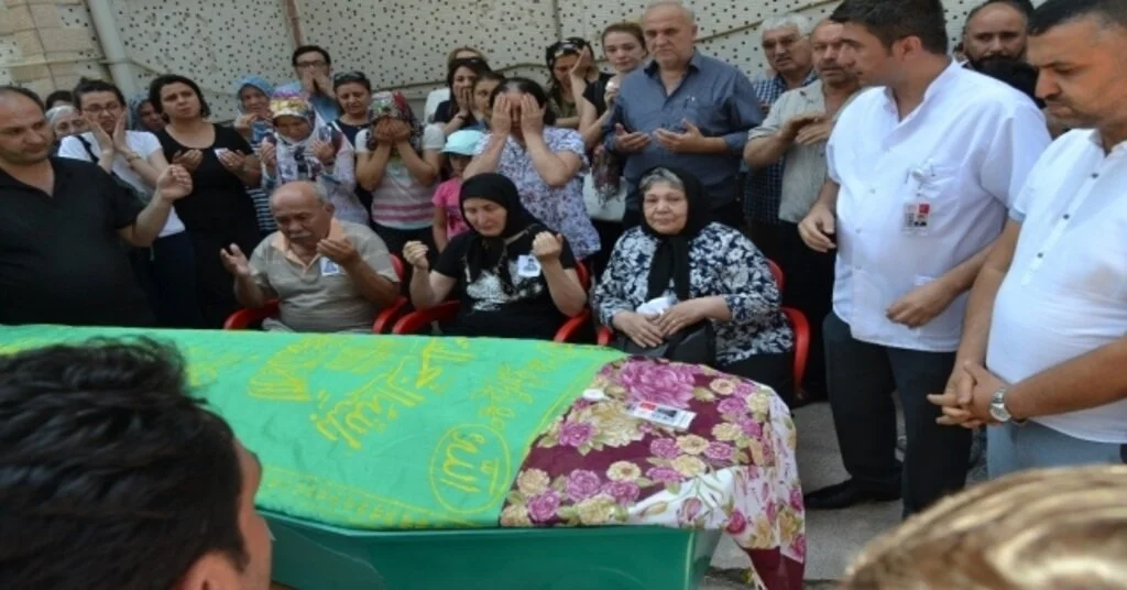 Salihlide Genç Anne Kanser Hastalığına Yenik Düştü