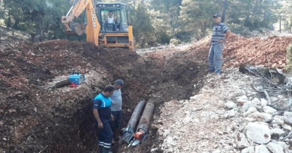 Sarıbelen-Bezirgan İçme Suyu Hattı Onarıldı