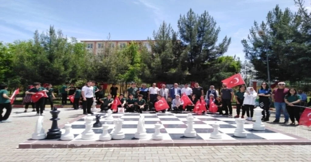 Şehit Polis Öztekin Adına Satranç Turnuvası Düzenlendi