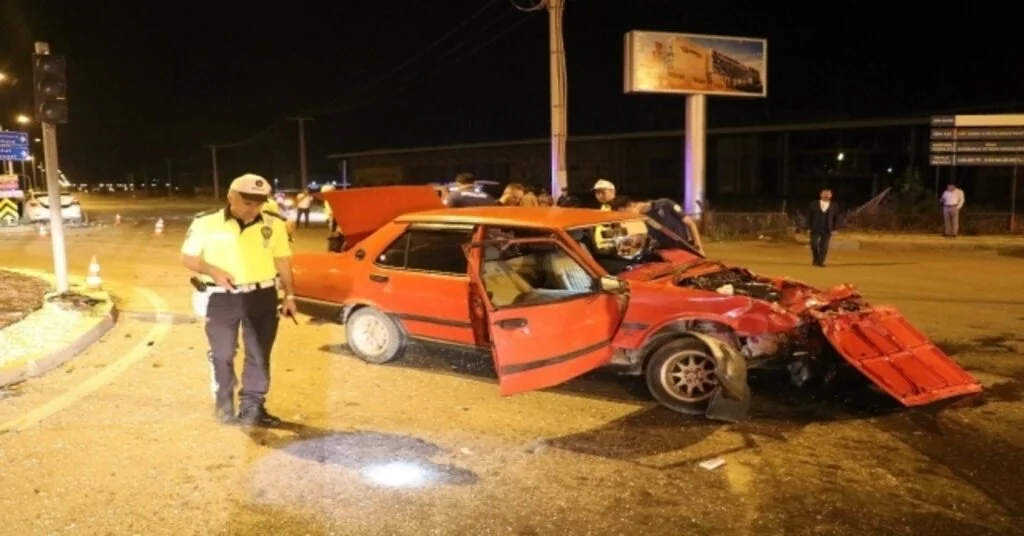 Sivasta Trafik Kazası 9 Yaralı