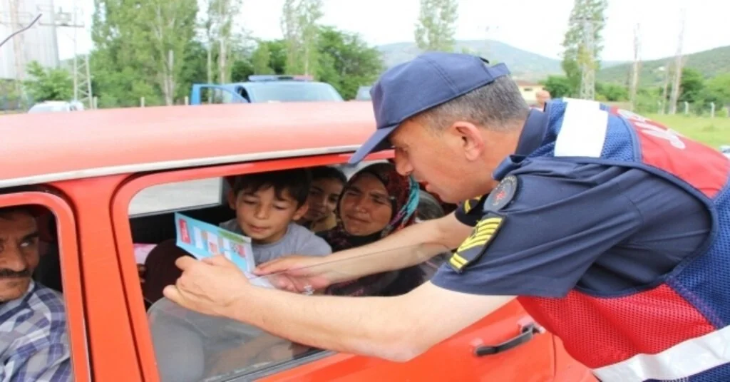 Trafik Denetlemesindeki Çocuk: Bisiklet İnşallah Bana Çıkar