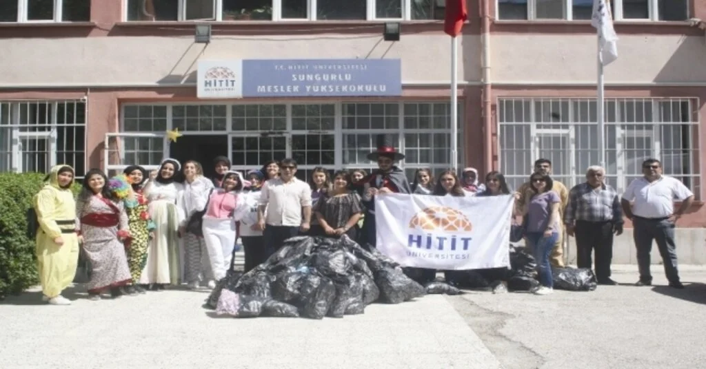Üniversite Öğrencileri, Köy Köy Gezip İyilik Dağıttılar