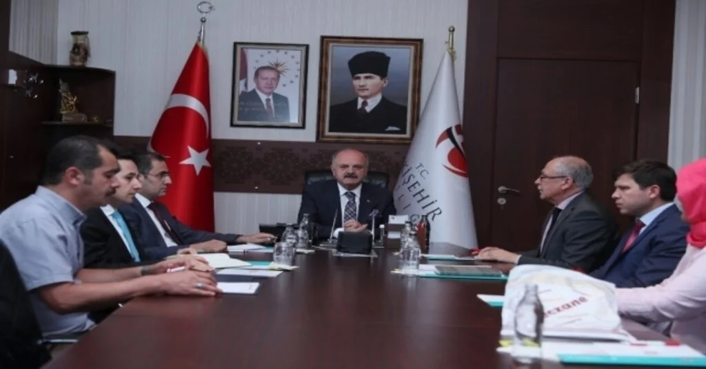 Vali Çakacak Vatandaşların İstek Ve Taleplerini Dinledi