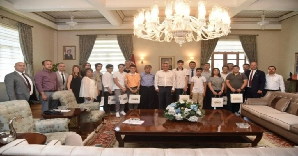 Vali Deniz Lgs Birincilerini Ağırladı