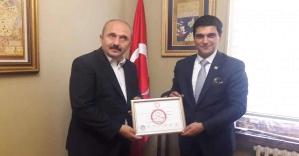 Yusufelinde Yenilenen Seçimi Kazanan Eyüp Aytekin Mazbatasını Aldı