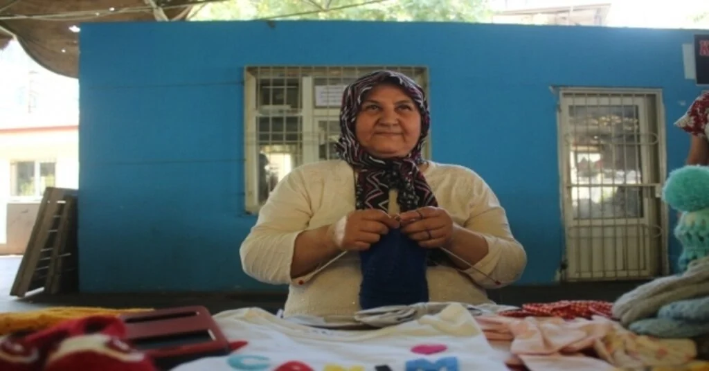 1 Tllik Çorap Parası Yüzünden Kocasından Boşandı Kendi İşini Kurdu
