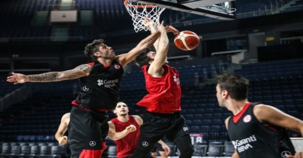 12 Dev Adam Yarın Slovenyaya Gidecek