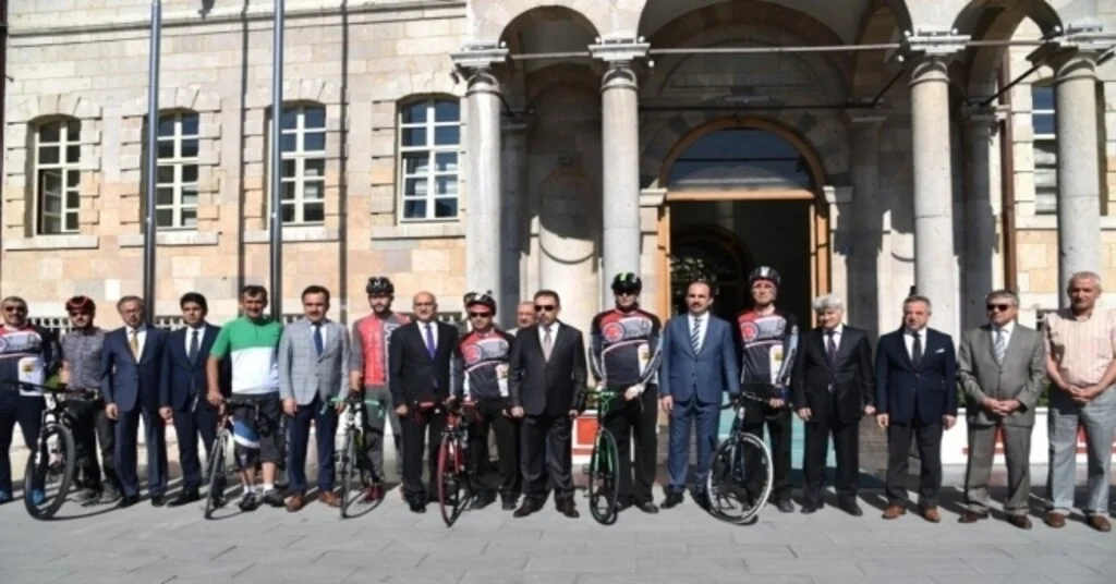 15 Temmuz Şehitleri İçin Konyadan İstanbula Kadar Pedal Çevirecekler