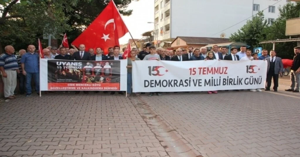 15 Temmuzda 3 Şehidi Olan Cidede Demokrasi Nöbeti Sabaha Kadar Sürdü
