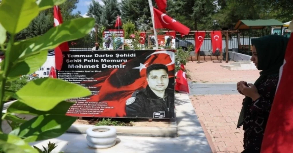 15 Temmuzun Yıl Dönümünde Şehitliklere Ziyaret
