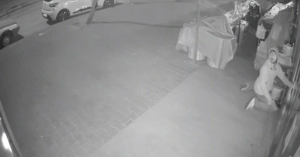 46 Yıl Hapis Cezasıyla Aranan Kasa Faresi Adanada Yakalandı