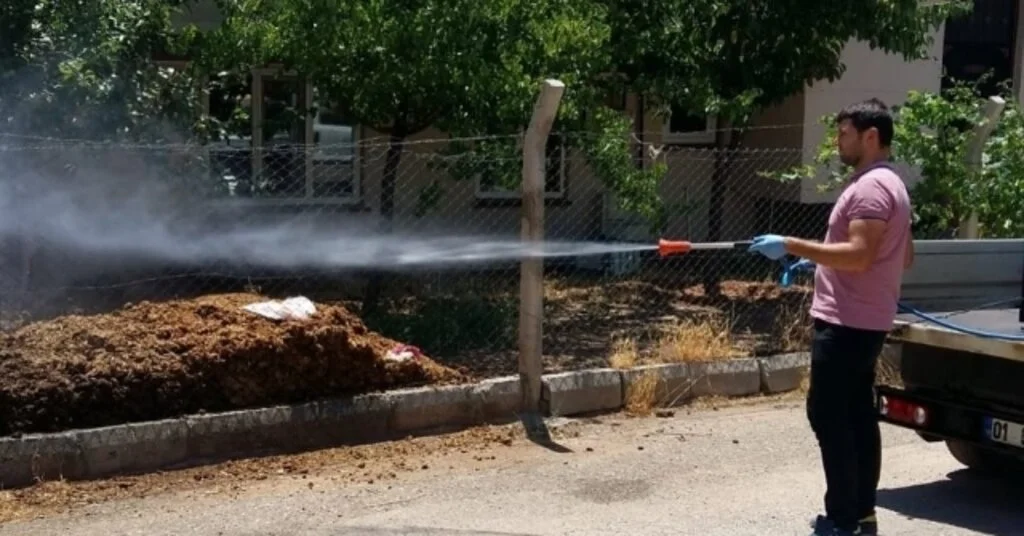 Adıyaman Belediyesinin Haşere İle Mücadelesi Sürüyor