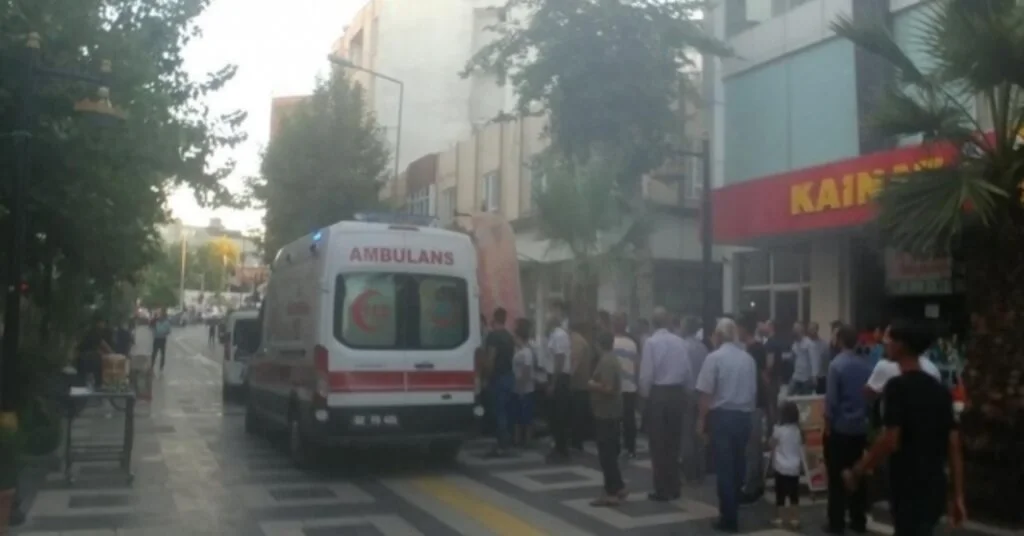 Adıyamanda Bıçaklı Kavga: 2 Yaralı