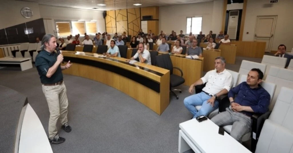 Afyonkarahisar Belediyesinden Sorumlu Personele Strateji Ve Planlama Eğitimi