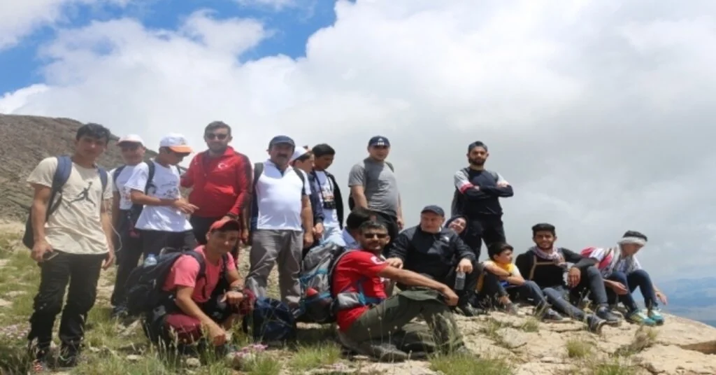 Ağrıda 15 Temmuz Şehitleri Anısına Zirve Tırmanışı Yapıldı