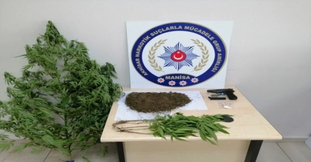 Akhisarda Uyuşturucu Operasyonu