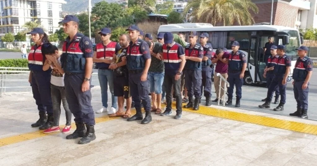 Alanyada Fuhuş Operasyonu: 12 Gözaltı