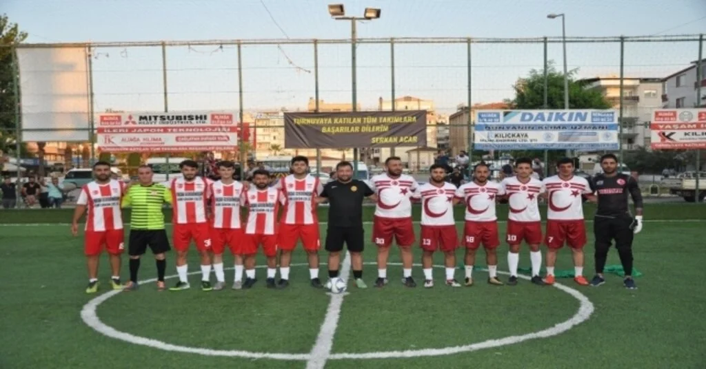 Aliağada Gençlik Turnuvası Devam Ediyor