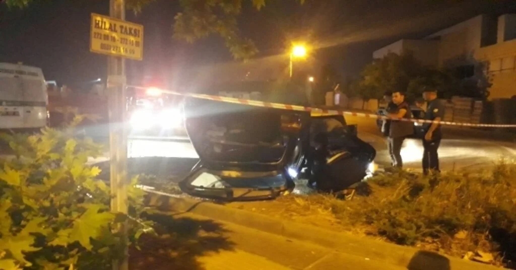 Ankarada Takla Atan Otomobilin Sürücüsü Hayatını Kaybetti