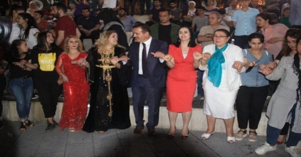 Ankaralı Kadınlar Hakkaride Misket Oyunu Oynadı