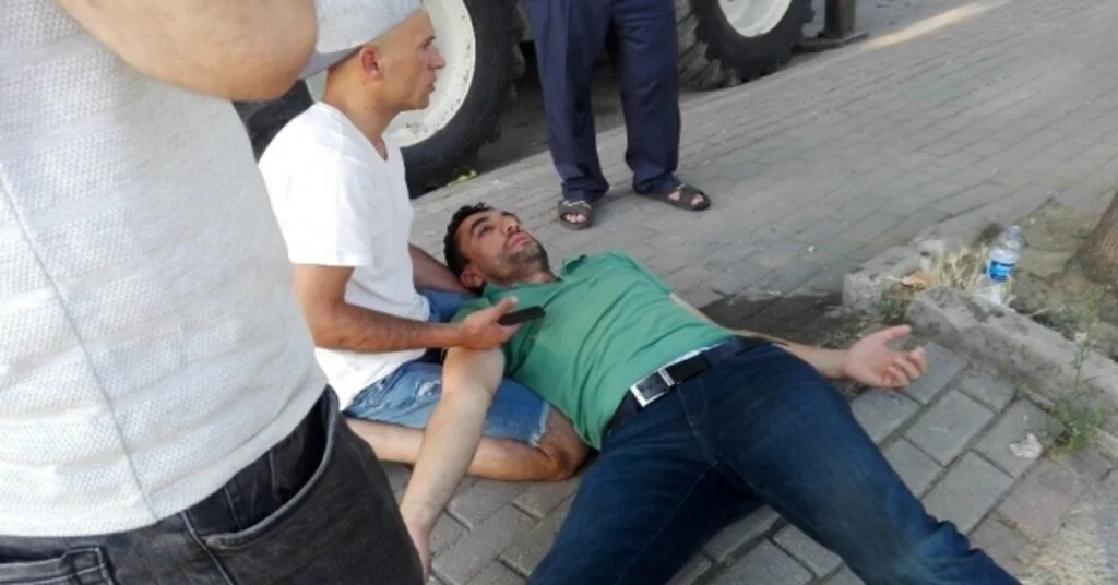 Aşırı Sıcaktan Fenalaşıp Baygınlık Geçirdi