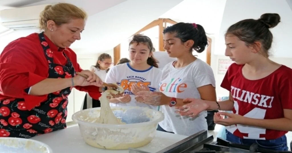 Ataşehirli Minik Şefler Mutfakta