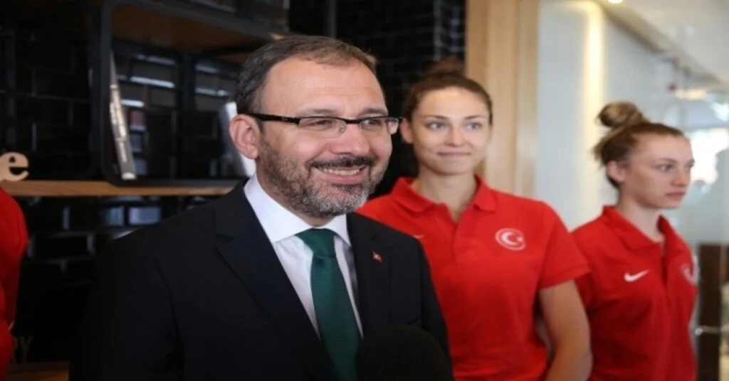 Bakan Kasapoğlundan Beril Böceklere Tebrik