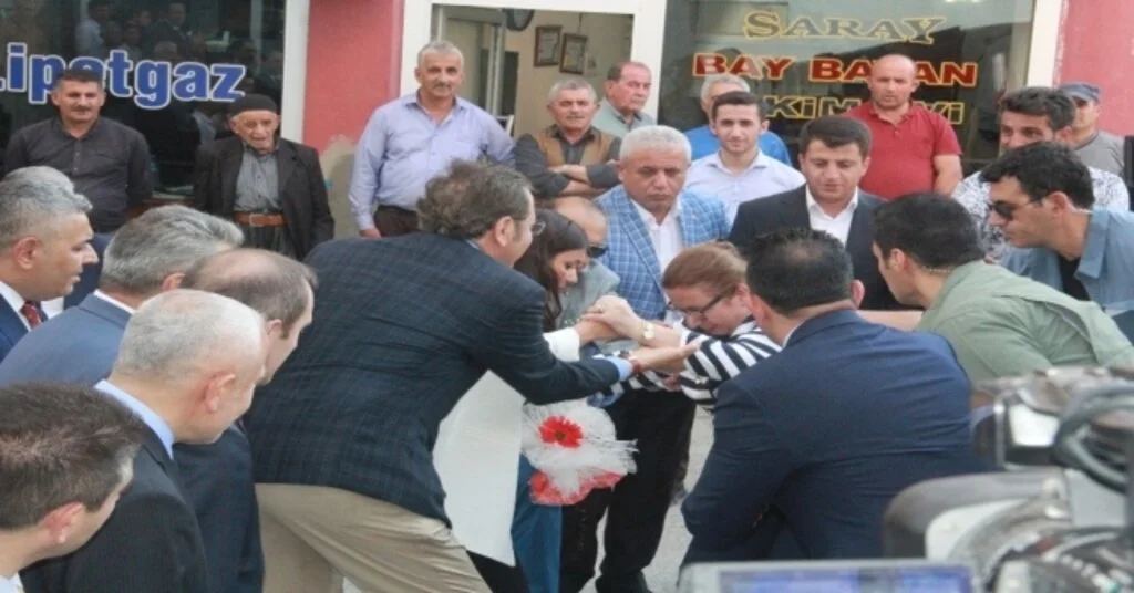 Bakan Pekcanın Zor Anları