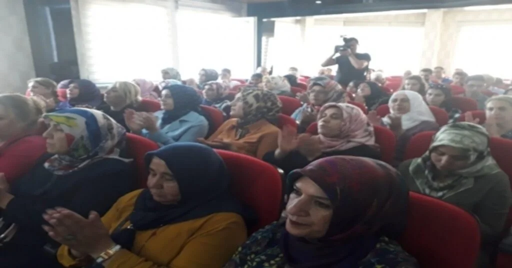 Bakan Turandan Ak Partiye Ziyaret