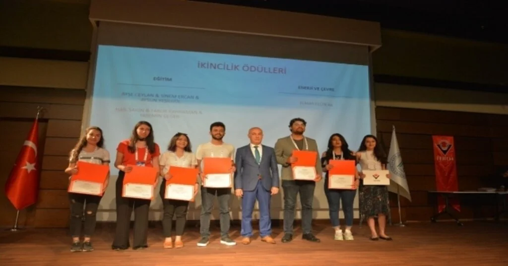 Bartın Üniversitesi Öğrencilerine Tübitaktan Ödül