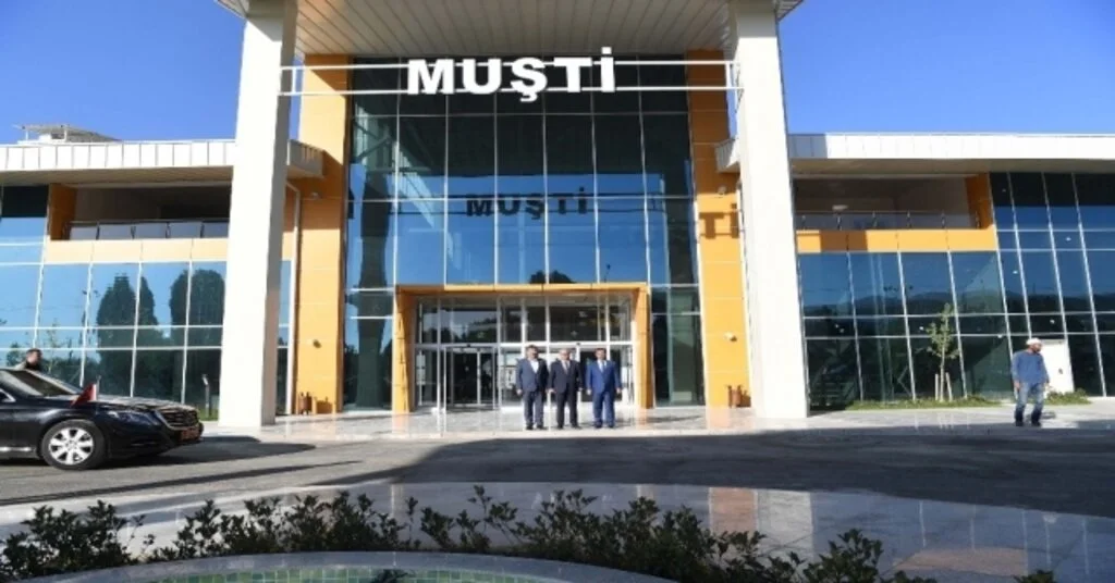 Başkan Asya, Vali Gündüzözü Belediye Projeleri Hakkında Bilgilendirdi
