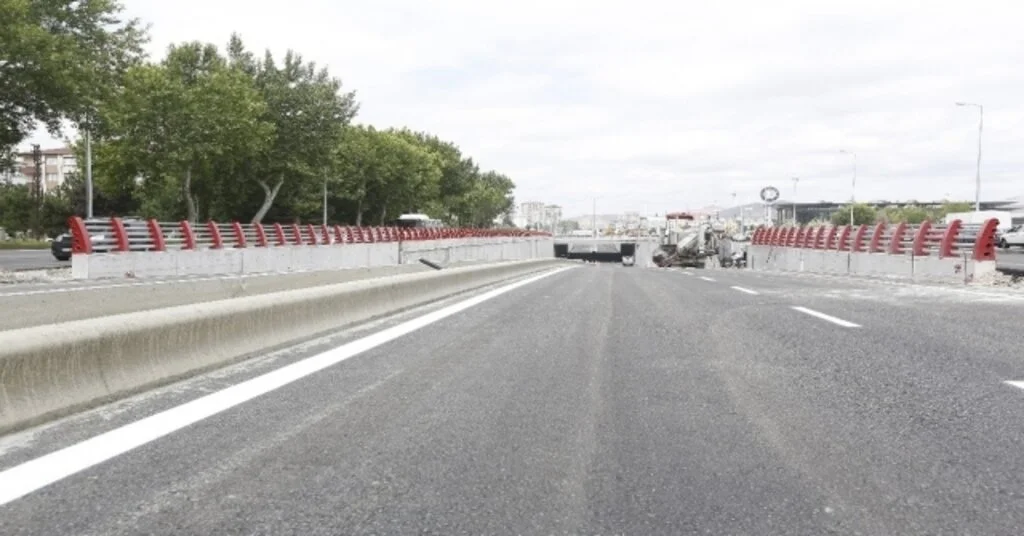 Başkan Büyükkılıç, Terminal Katlı Kavşağını 15 Temmuz Demokrasi Ve Milli Birlik Gününde Açacaklarını Açıkladı