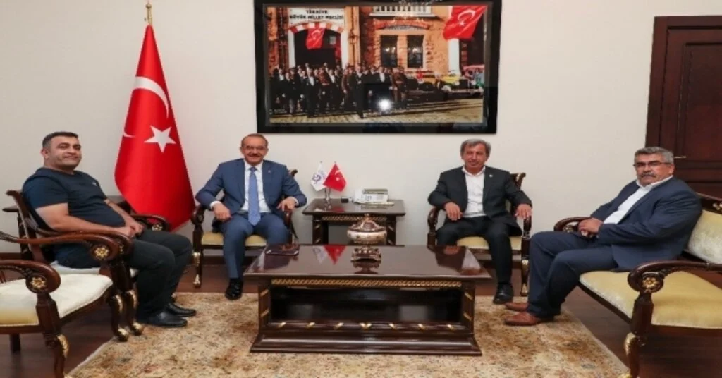 Başkan Durgutdan Ordu Valisi Yavuza Ziyaret