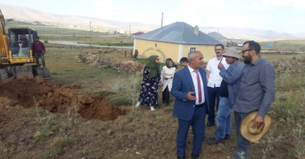 Başkan Ensari: “Çaldıranda Şu An 18 Deprem Fay Hattı Bulunmaktadır”