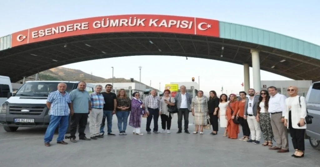 Başkan Erdemden Esendere Beldesine Ziyaret