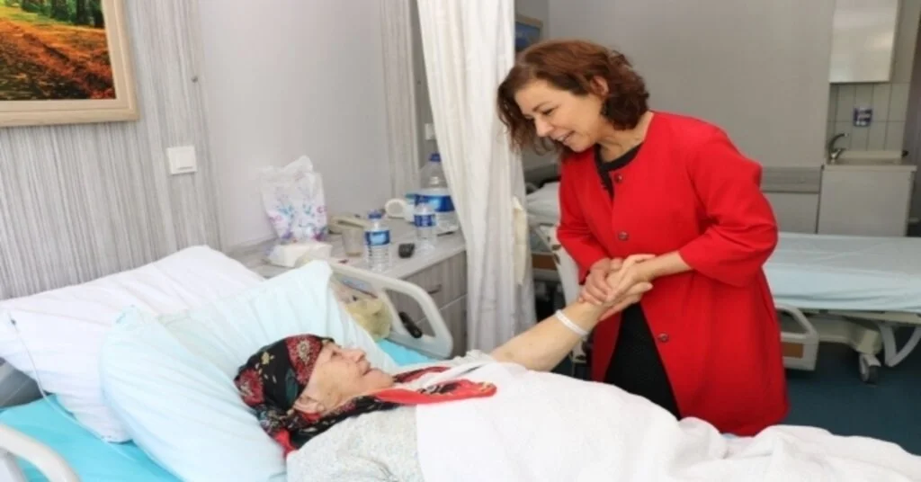 Başkan Köseden Hastalara Moral Ziyareti