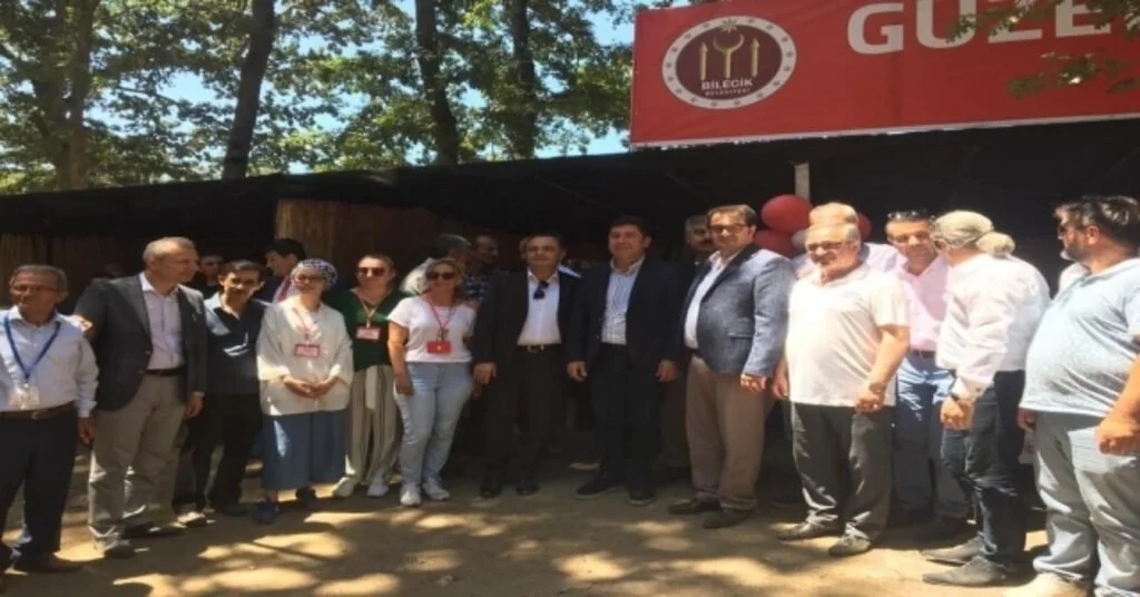 Başkan Şahin İstanbuldaki Bileciklilerle Bir Araya Geldi