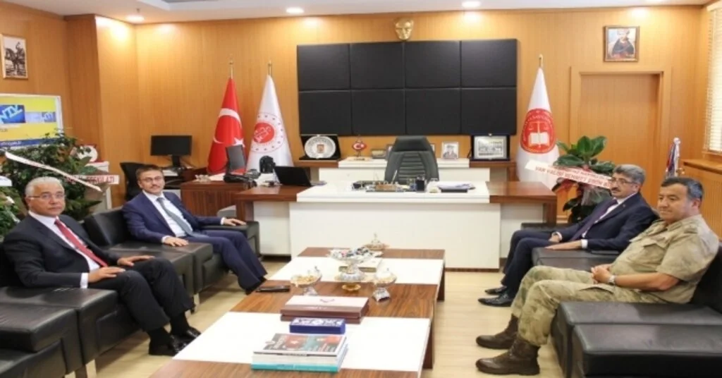 Başsavcı Dönmeze Tebrik Ziyareti