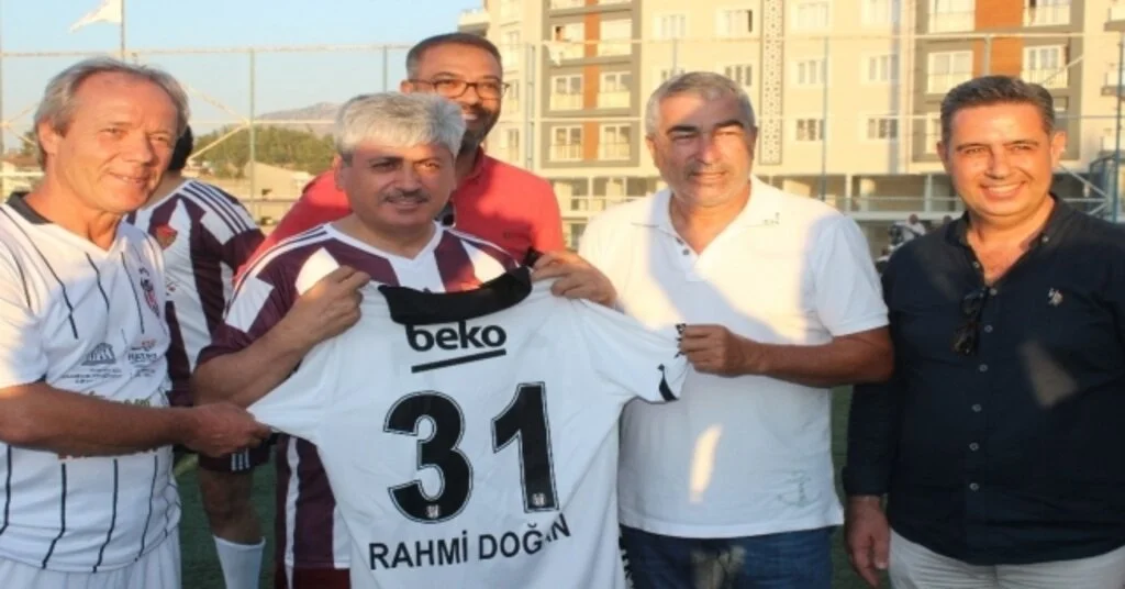 Beşiktaş Efsaneleri İle Hatay Protokolü Maç Yaptı