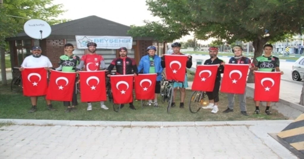 Bisiklet Tutkunları 251 Şehit İçin 251 Kilometre Pedal Çeviriyor