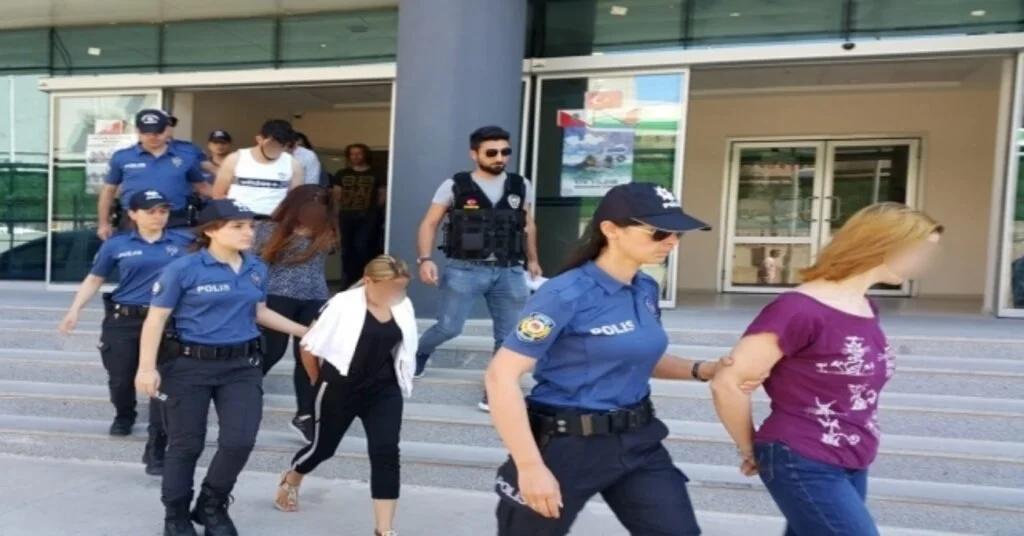 Bursada Narkotik Operasyonu: 9 Gözaltı