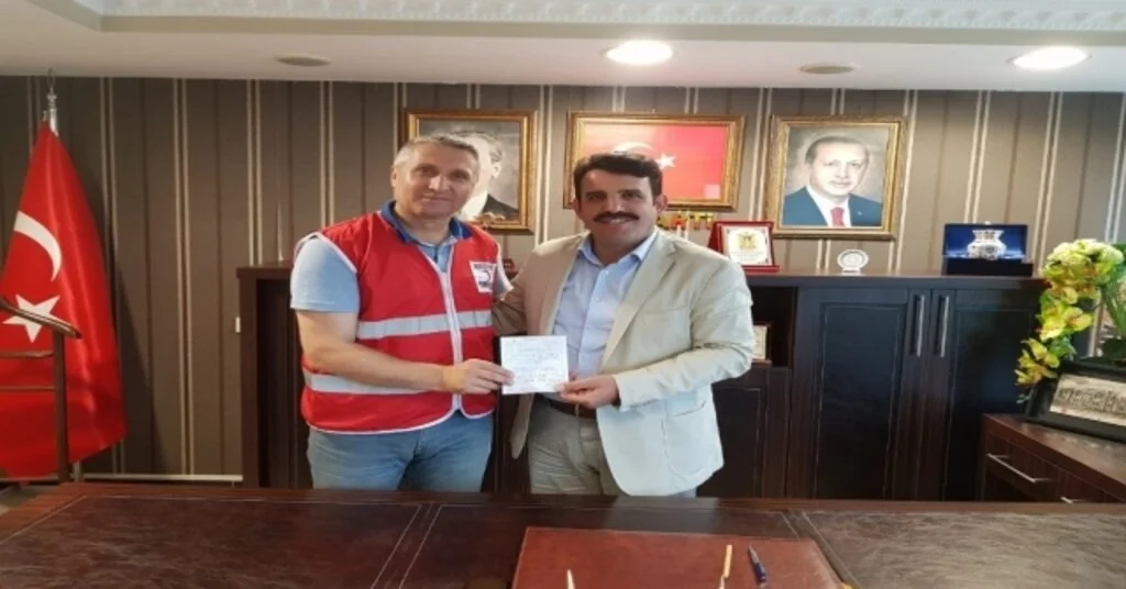 Çakır Kızılaya Kurban Bağışında Bulundu