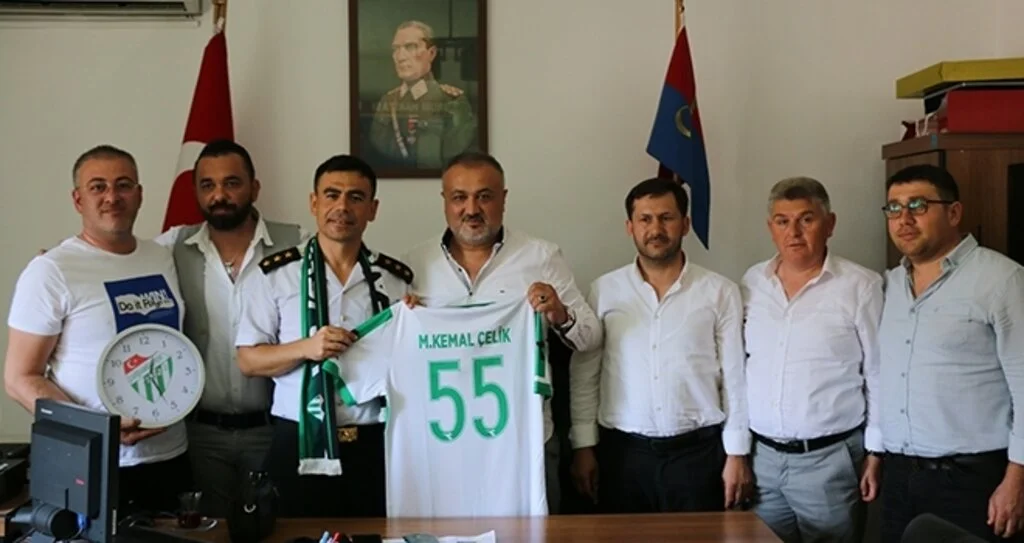 Çarşambaspor Yönetiminden İlçe Jandarma Komutanı Çelik’e Ziyaret